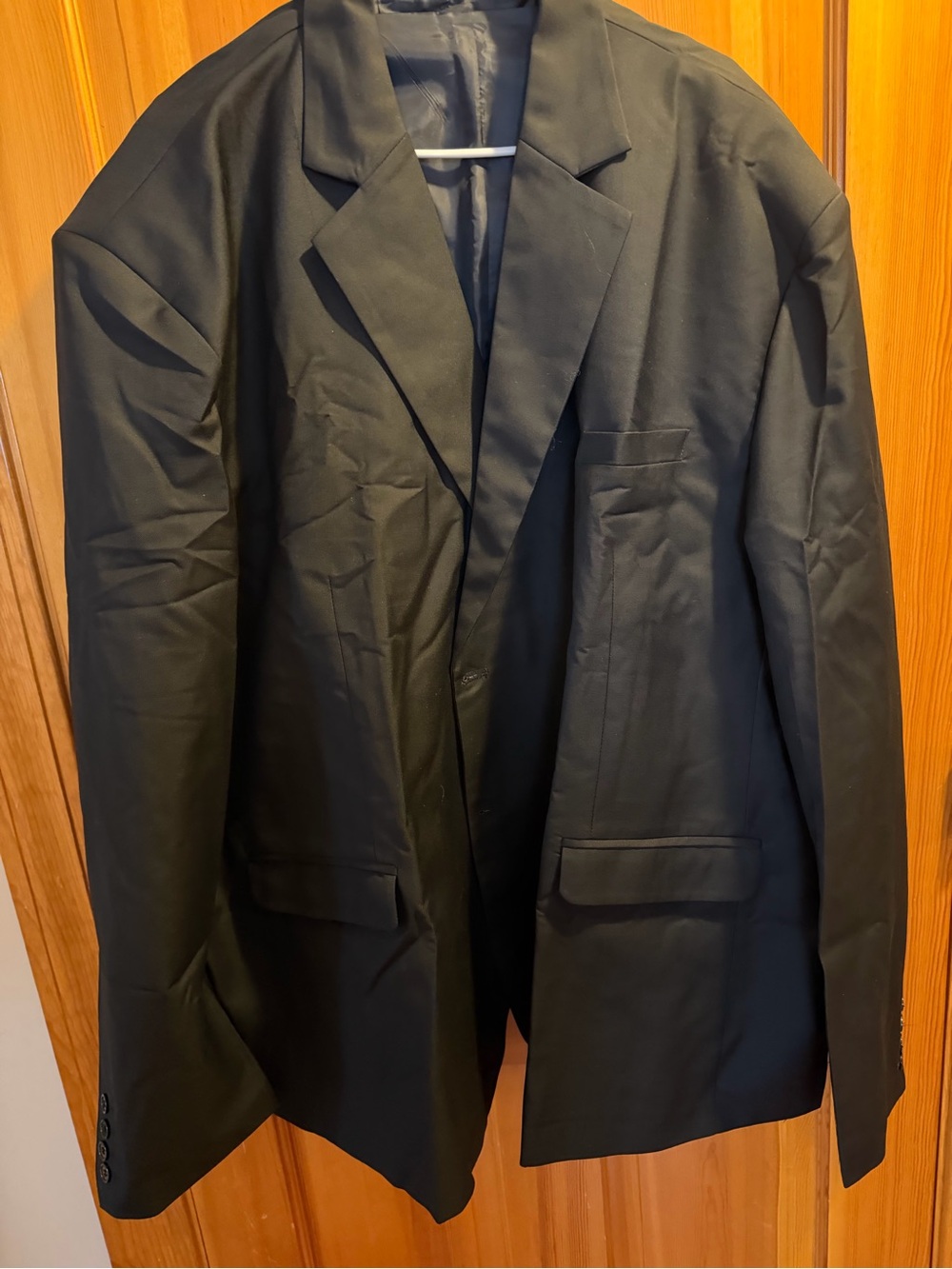 Classic Black Men's 3 piece suit - Tailored Formal suit